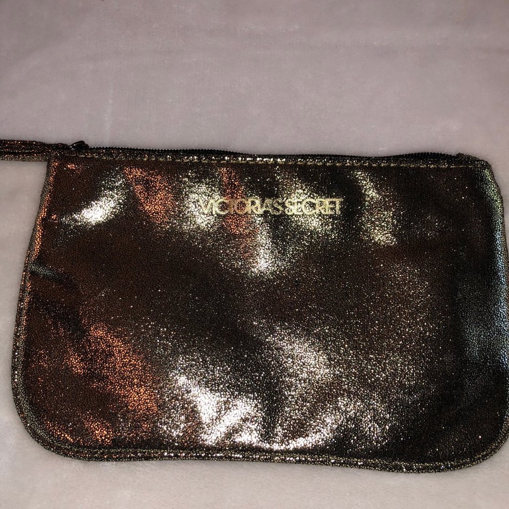 NWOT Victoria's Secret Make-up Bag